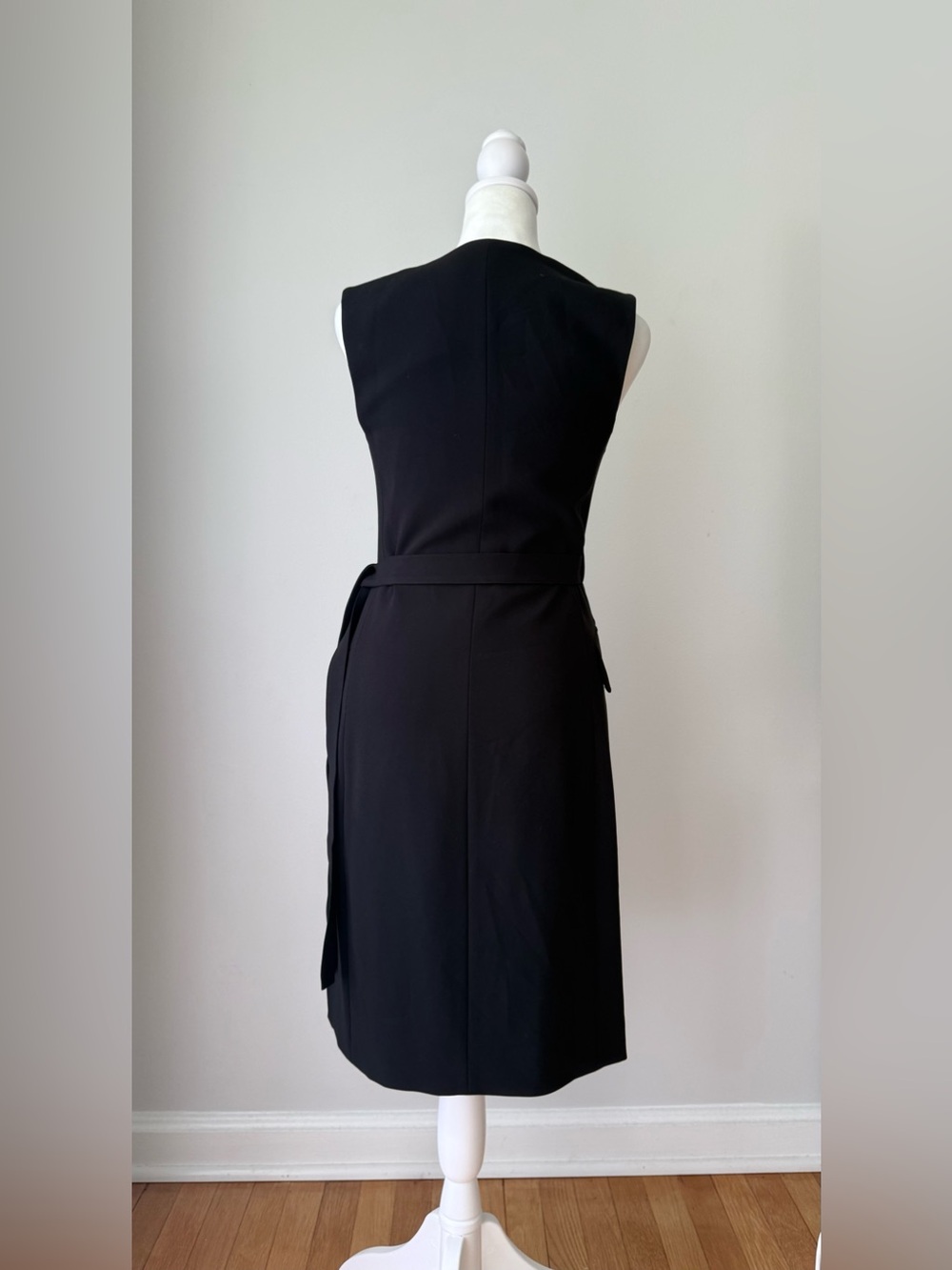 Theory Black Wrap Dress Sleeveless Tie Waist Size 00. - Picture 3 of 6